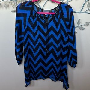 ❤️Roz & Ali Sheer blue & black chevron pattern Sz M EUC CLEARANCE